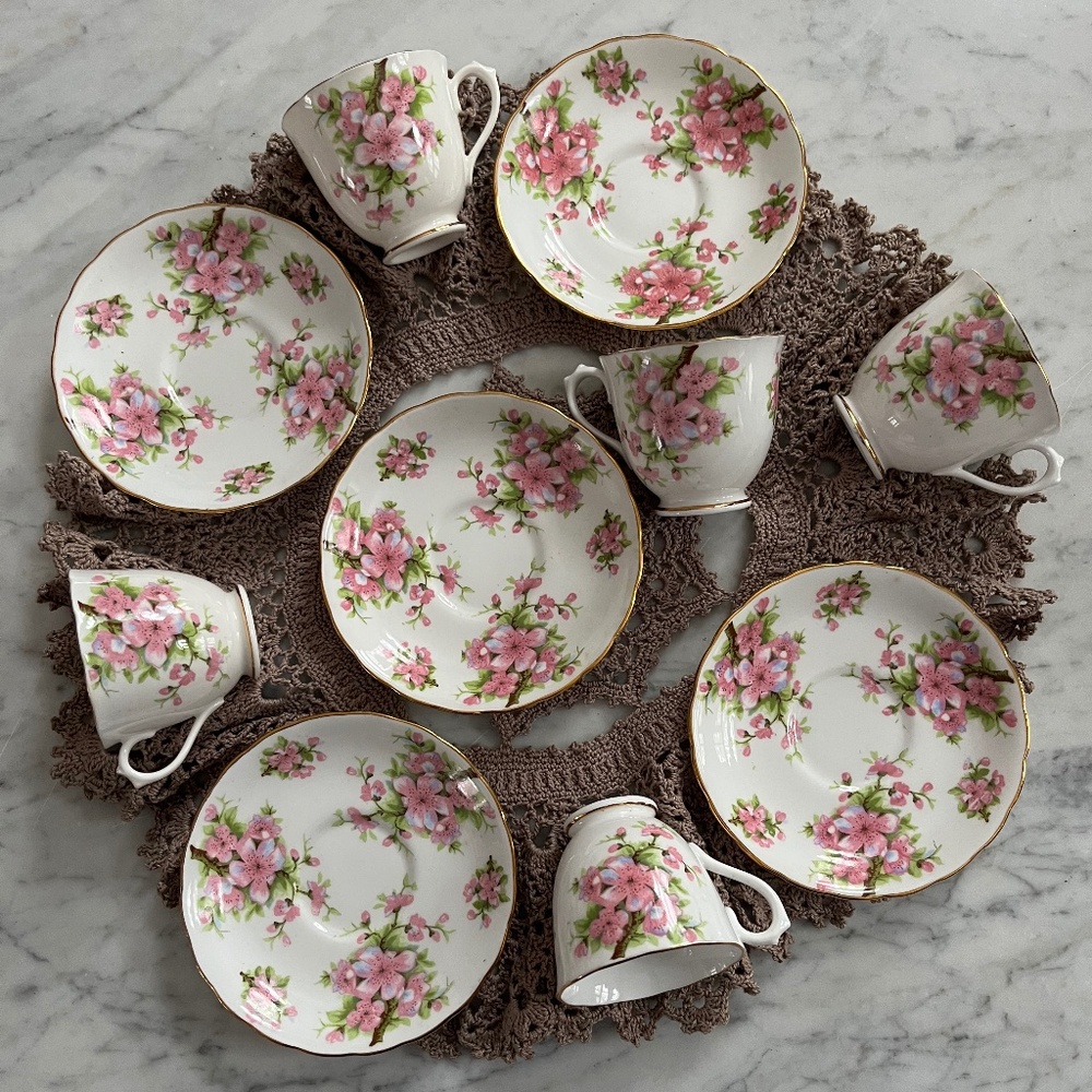 5 Espresso or Demitasse Cups and Saucers, Pattern NCL27 by New Chelsea